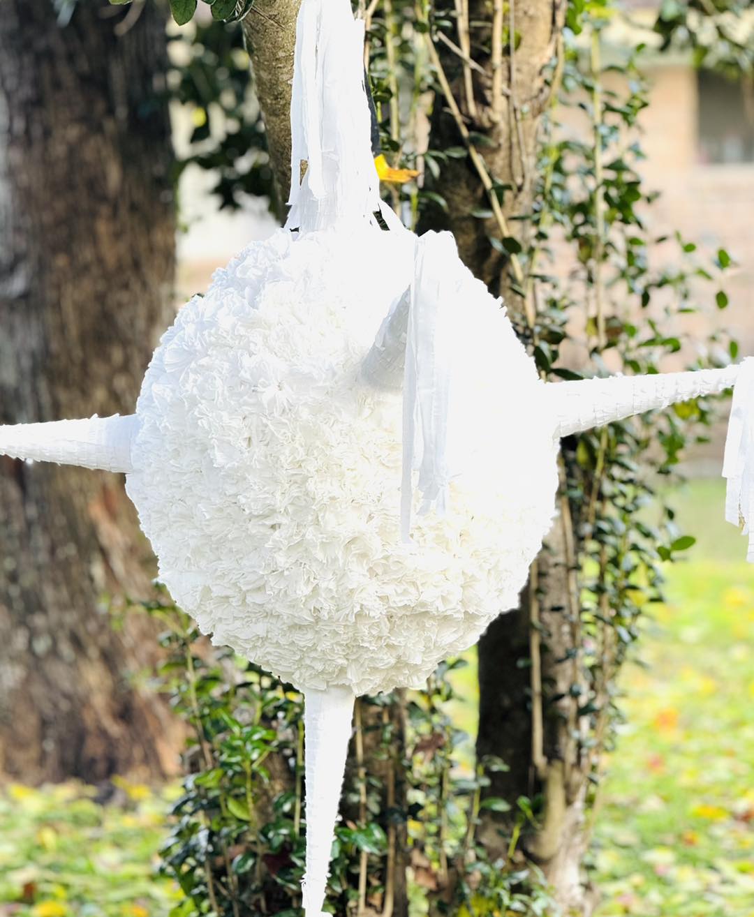 White 5-Point Star Floral Wedding Piñata