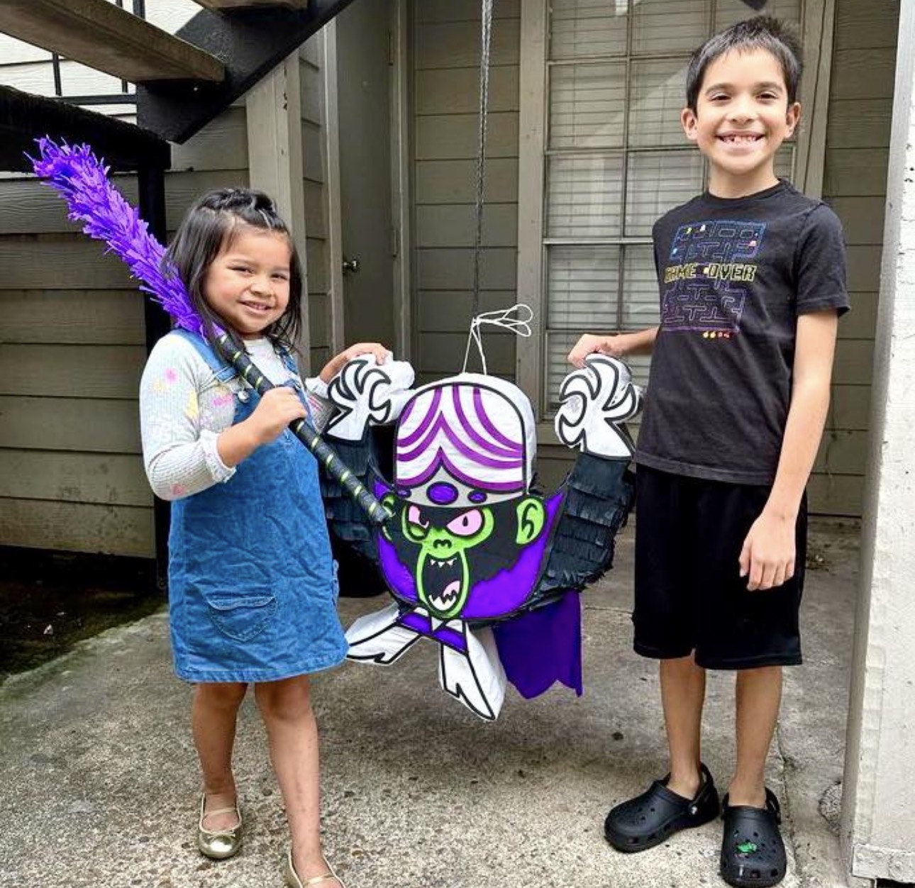 Powerpuff Girls villain Mojo Jojo piñata