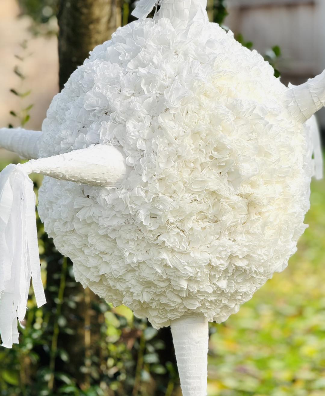 White 5-Point Star Floral Wedding Piñata