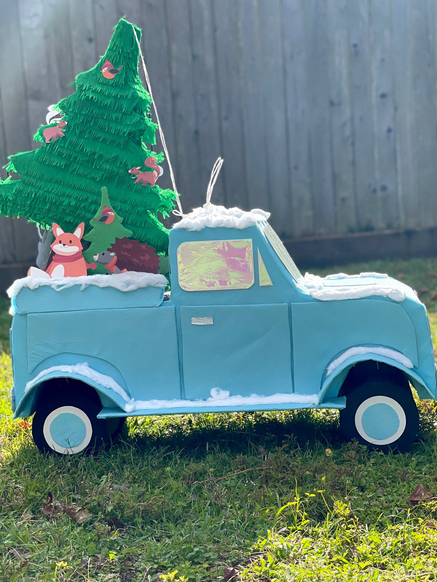 Christmas Vintage Truck Piñata